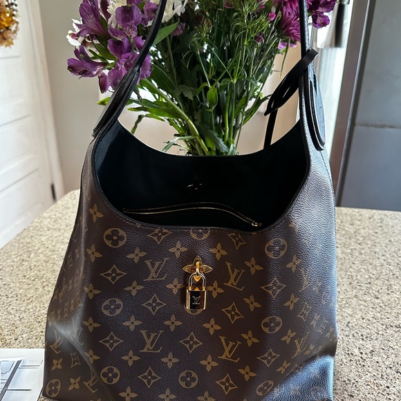 Louis Vuitton Flower Hobo - Picture 6 of 16
